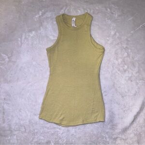Lululemon Athletica Butter Yellow Ribbed Hold Tight Tank Top Size 2